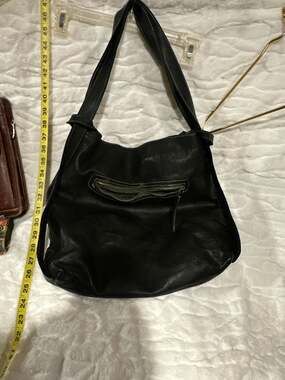Valentina Italian Genuine Black Leather Slouchy Shoulder Bag